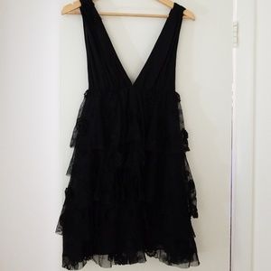 Alice+Olivia tiered lacy applique dress